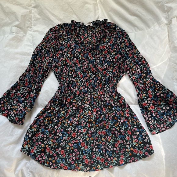 Pretty patterned blouse - Picture 1 of 4